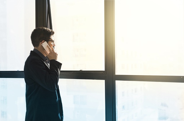 Revolutionizing Writing: The Role of AI in Boosting Productivity